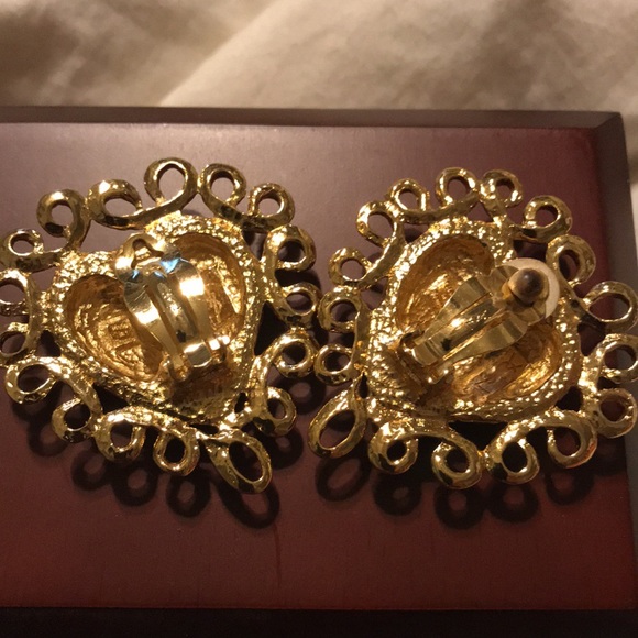 YSL Yves Saint Laurent earrings - Picture 2 of 2